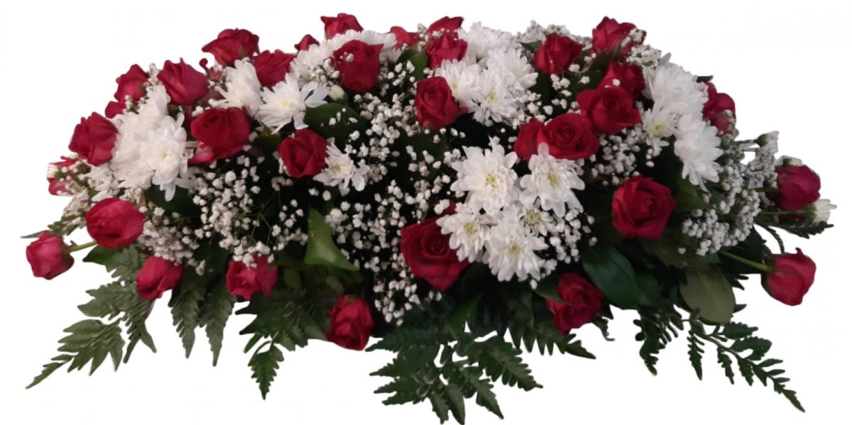 Композиция на гроб с красными розами и хризантемами 100 см